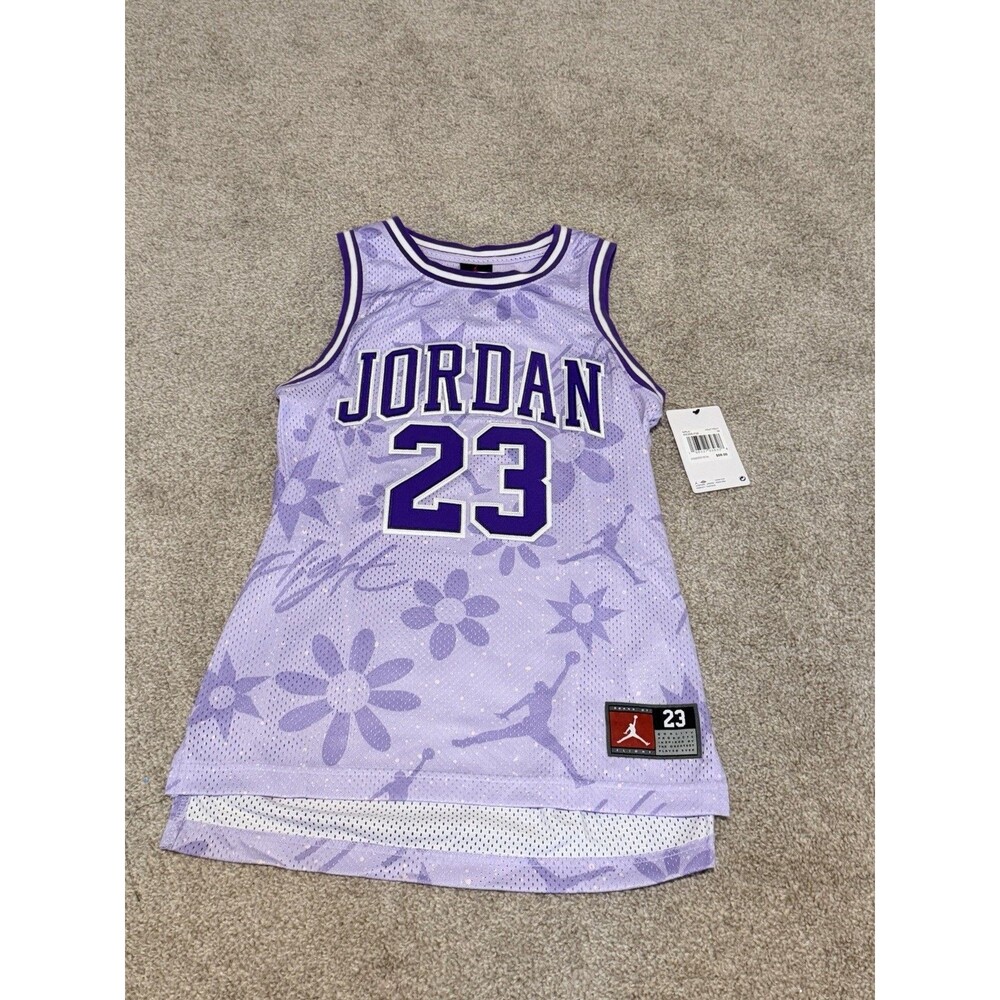 Jordan Girls Jersey Violet Frost NWT SIZE medium